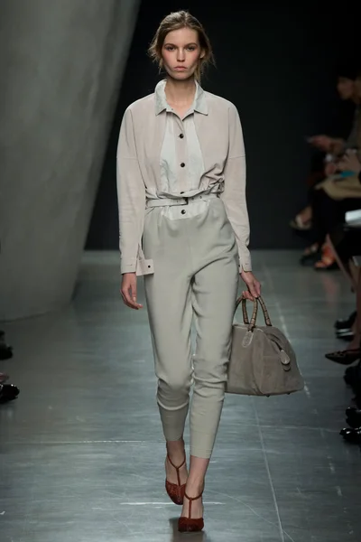 Look 2